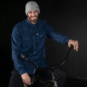 Dixxon Myers Flannel Blue Button Down Shirt Men’s Sz Medium